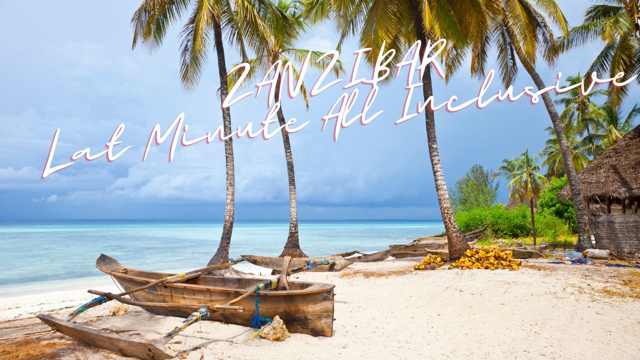 widok na błękitną lagunę z plaży na Zanzibarze podczas wakacji all inclusive
