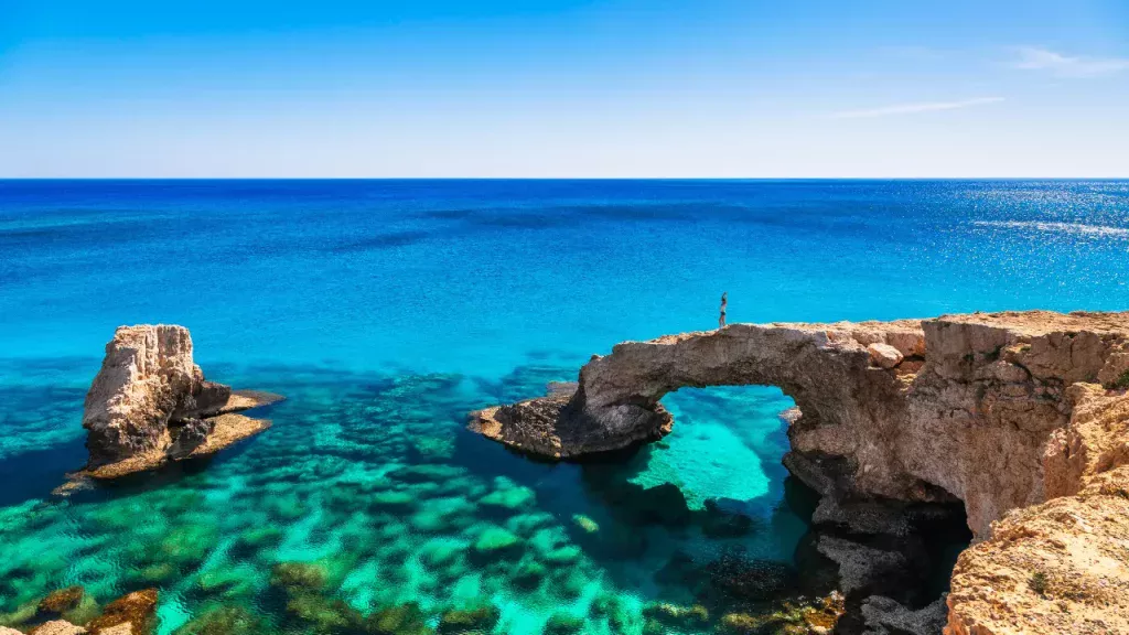 widok na zatokę na Cyprze